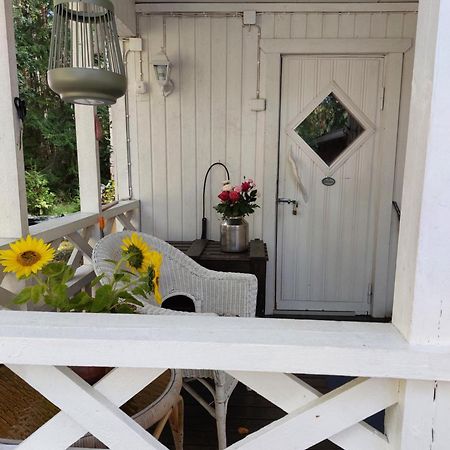 Ilmastoitu Kesaemoekki Askolassa Laehellae Porvoota Exterior photo